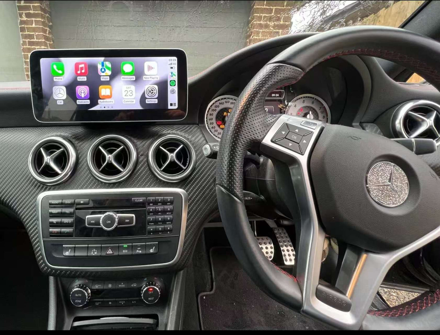 Mercedes Benz A-Class W176 12-18 Touchscreen upgrade stereo wireless Carplay Android auto