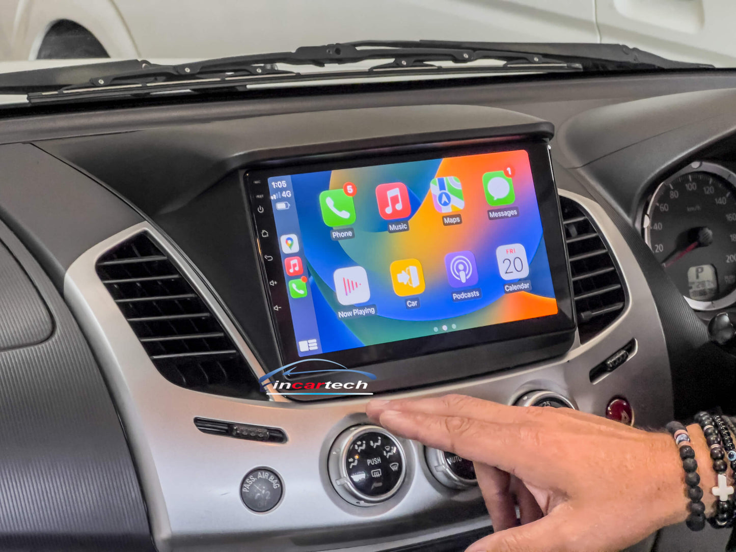 Mitsubishi Triton 2006-2016 9" GPS Bluetooth Stereo Wireless Apple Carplay Android Auto