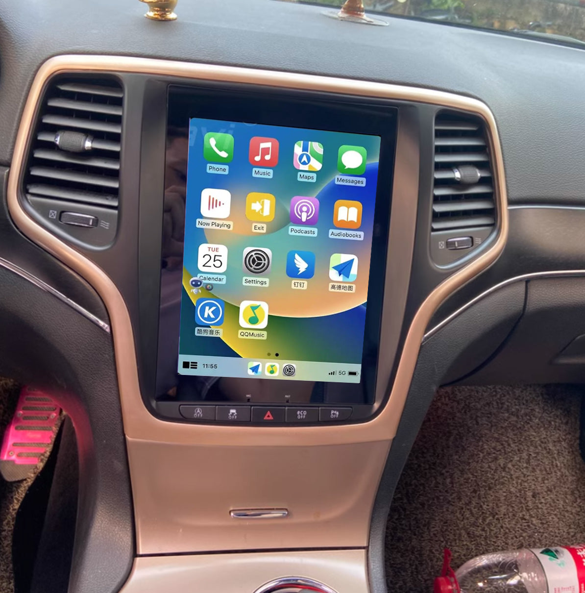 Jeep Grand Cherokee 2011-2013 10.4" Tesla Style Wireless Apple CarPlay Android Auto Radio upgrade