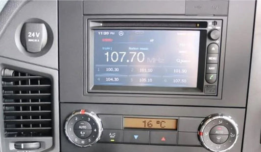 Mercedes Benz Actros 10" touchscreen Wireless CarPlay Android Auto stereo