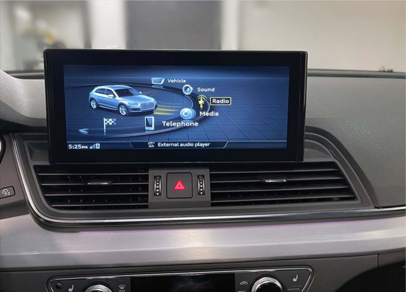 Audi Q5/SQ5 17-21 80A Touchscreen upgrade stereo wireless Carplay android auto
