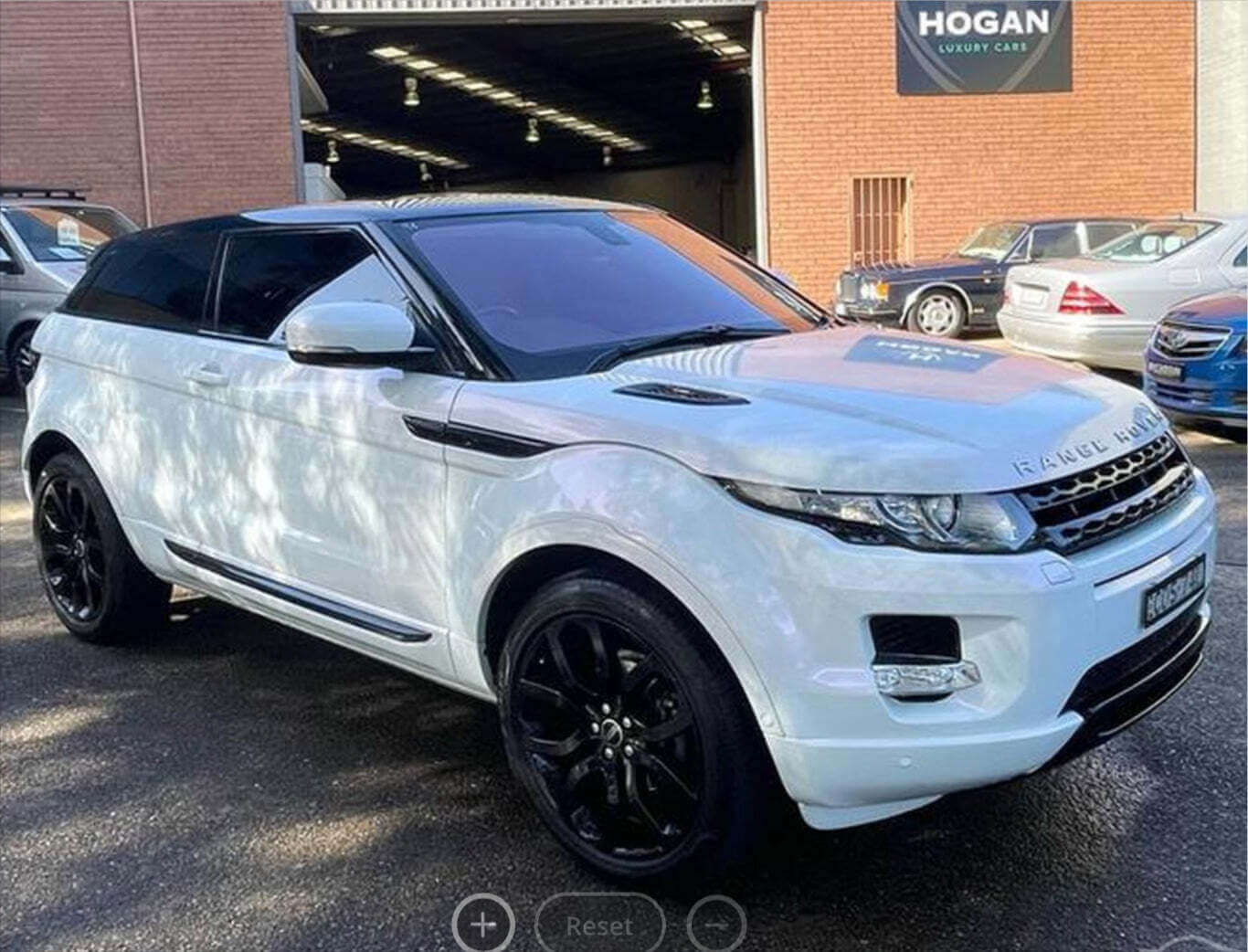 Land Rover Range Rover Evoque 2011-2018 L538 10.25 inch touchscreen aftermarket upgrade Car stereo wireless Carplay and wireless android auto