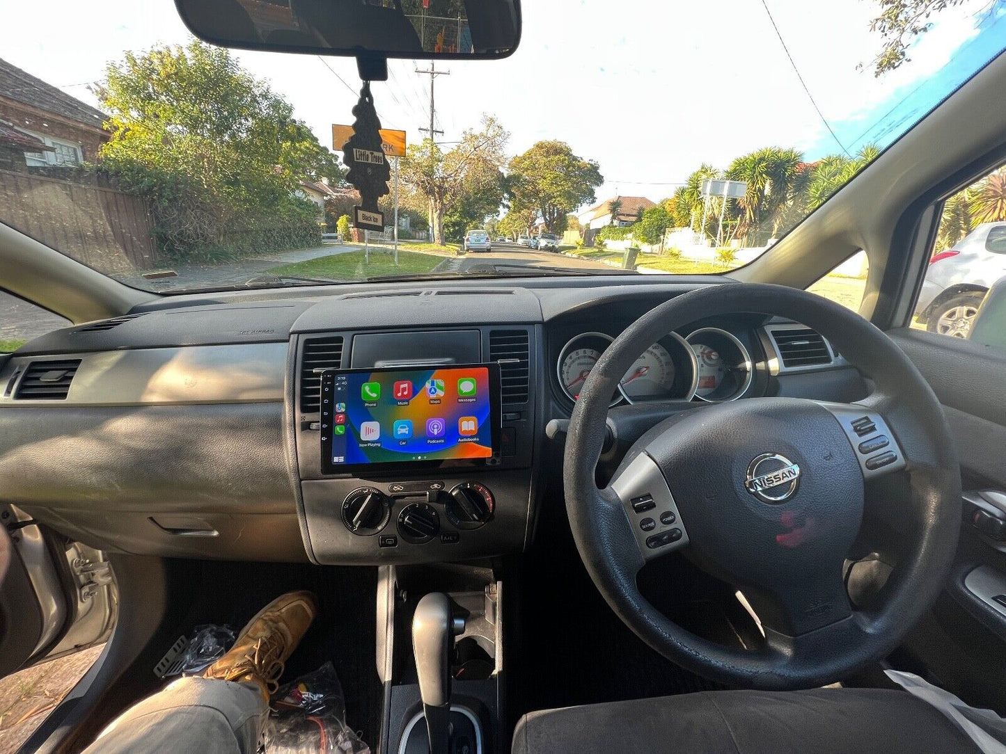 Nissan Tilda 06-11 GPS Bluetooth Music Stream Apple Carplay Android Auto 9 inch, Nissan Tilda 06-11 head unit replacement for Nissan Tilda 06-11, Nissan Tilda 06-11 head unit upgrade, for Nissan Tilda 06-11 stereo upgrade suit both manual and digital air condition control, provides installation. Upgrade to the lastest Wireless Apple CarPlay Android Auto