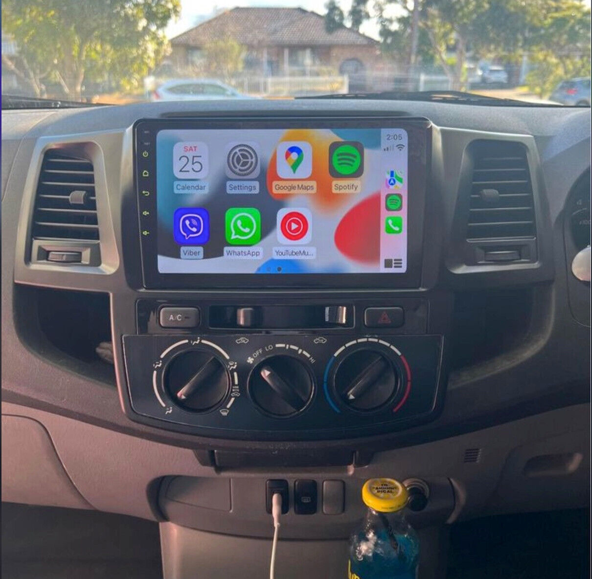 Toyota Hilux 05-16 Workmate SR5 GPS Wireless Apple CarPlay Stereo GPS camera, Toyota Hilux 05-16 Workmate SR5 head unit upgrade for Toyota Hilux 05-16 Workmate SR5 , head unit replacement for Toyota Hilux 05-16 Workmate SR5 upgrade, Toyota Hilux 05-16 Workmate SR5 stereo upgrade suit both manual and digital air condition control, provides installation. Upgrade to the Latest Wireless Apple CarPlay Android Auto