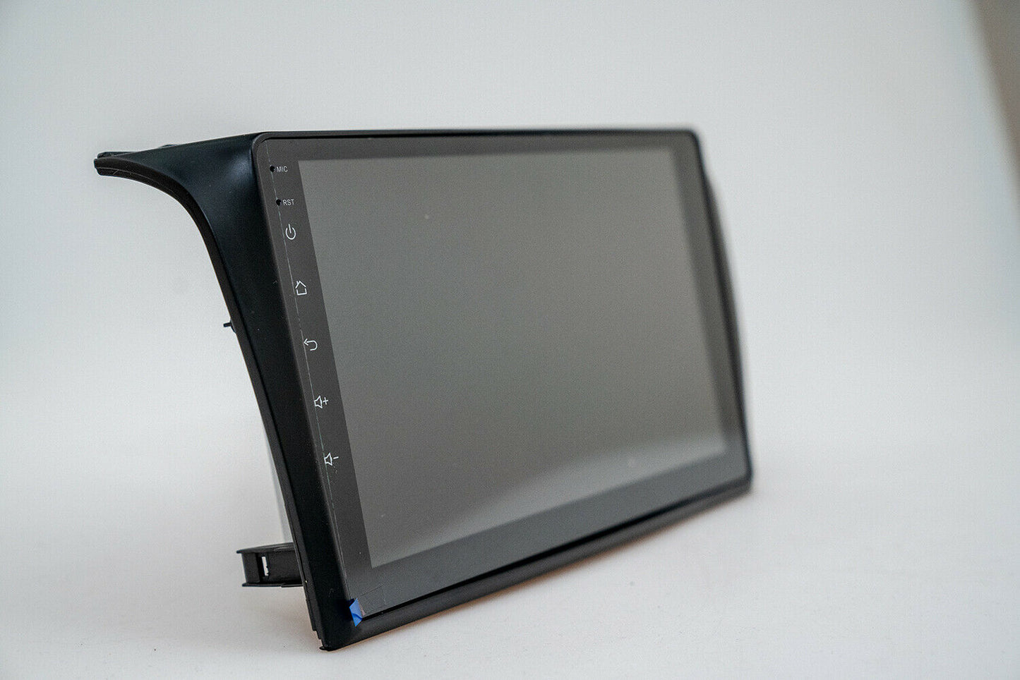 head unit upgrade, unit replacement, head unit upgrade, stereo upgrade suit both manual and digital air condition control, provides installation. Upgrade to the Lastest Wireless Apple Carplay Android Auto