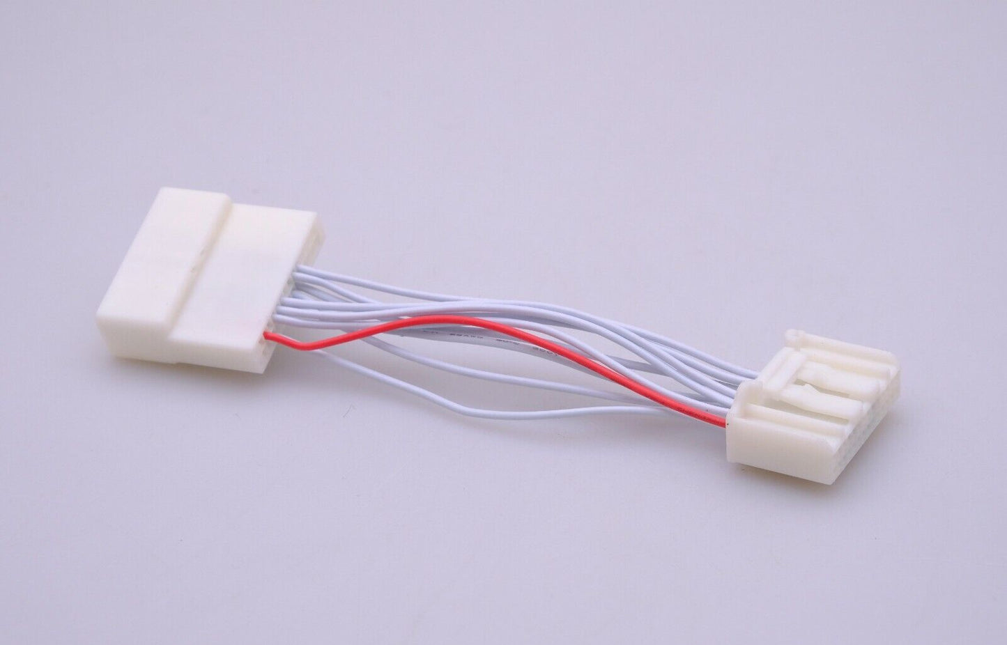 Fit Toyota 28 pins add reverse camera plug adaptor male reverse wire trigger
