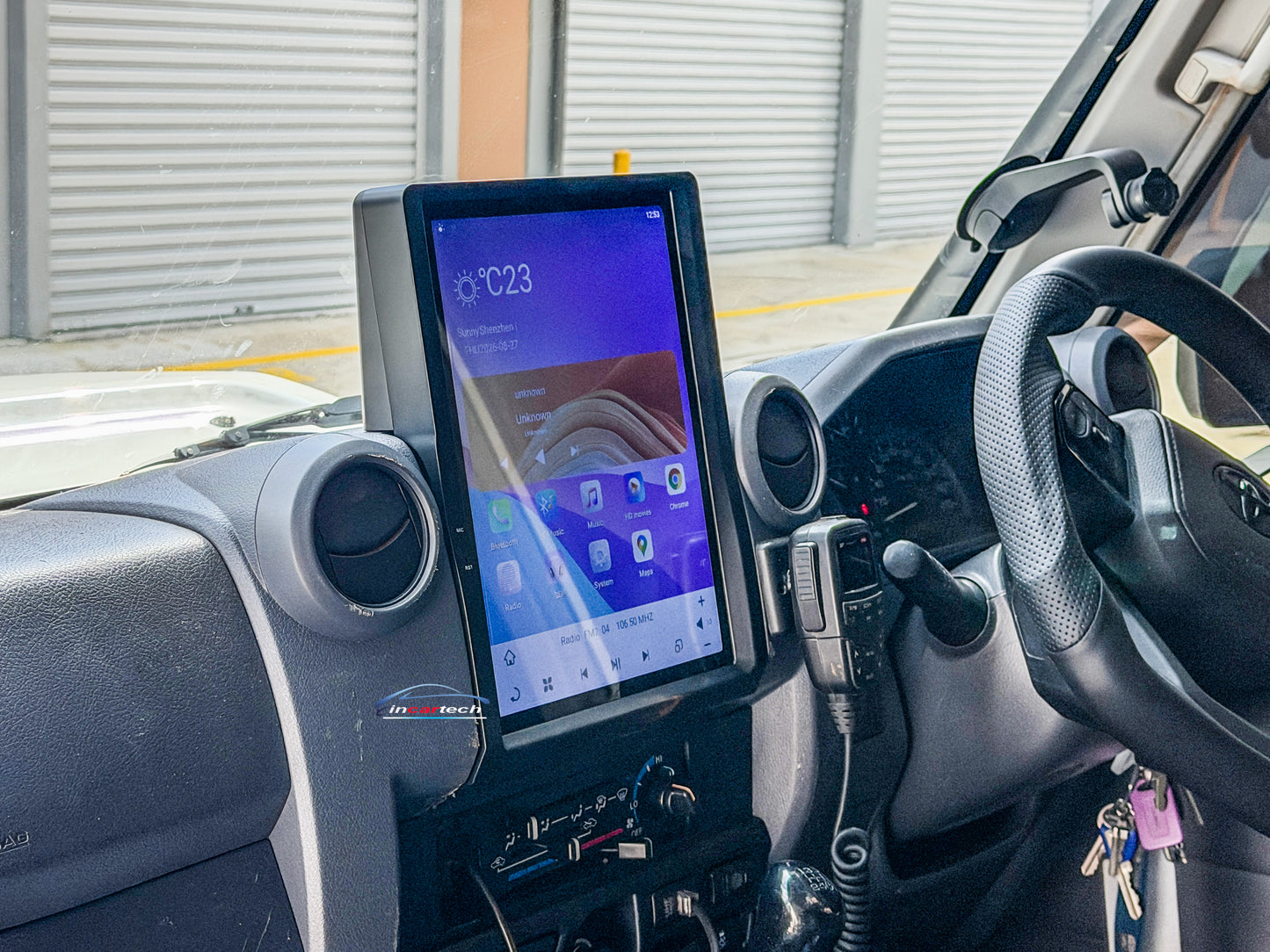 Toyota Landcruiser LC 70 76 78 79 Series 12.7" Tesla style GPS Infotainment Wireless CarPlay Android Auto