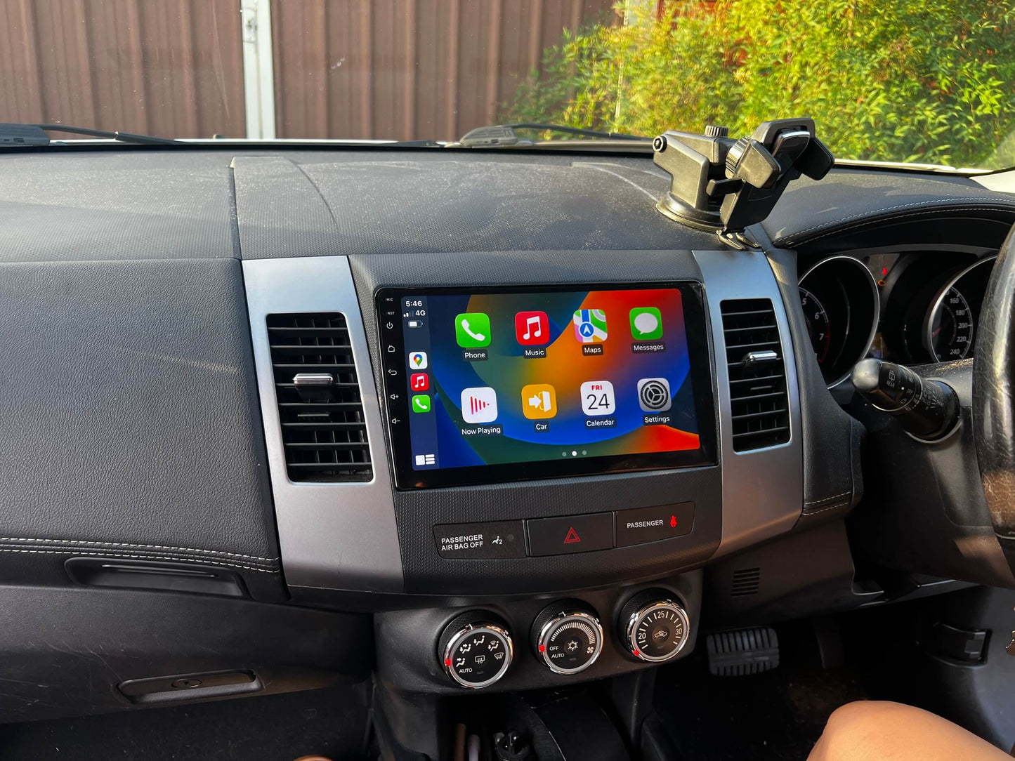 Mitsubishi Outlander 2006-2013 GPS Bluetooth Stereo Wireless Apple Carplay Android Auto