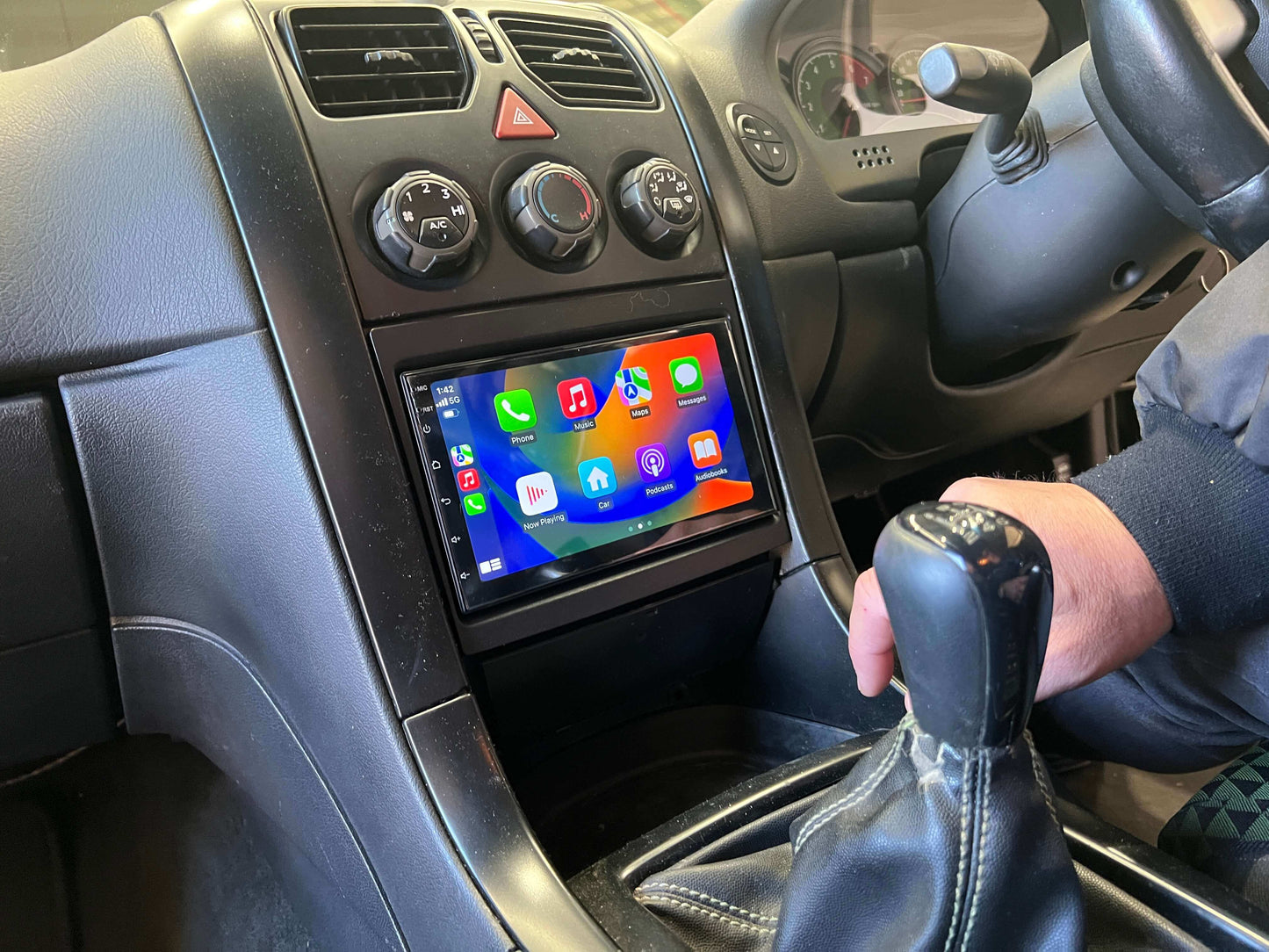 Holden Commodore VY VZ 03-07 GPS Bluetooth Apple CarPlay Android Auto Stereo Radio