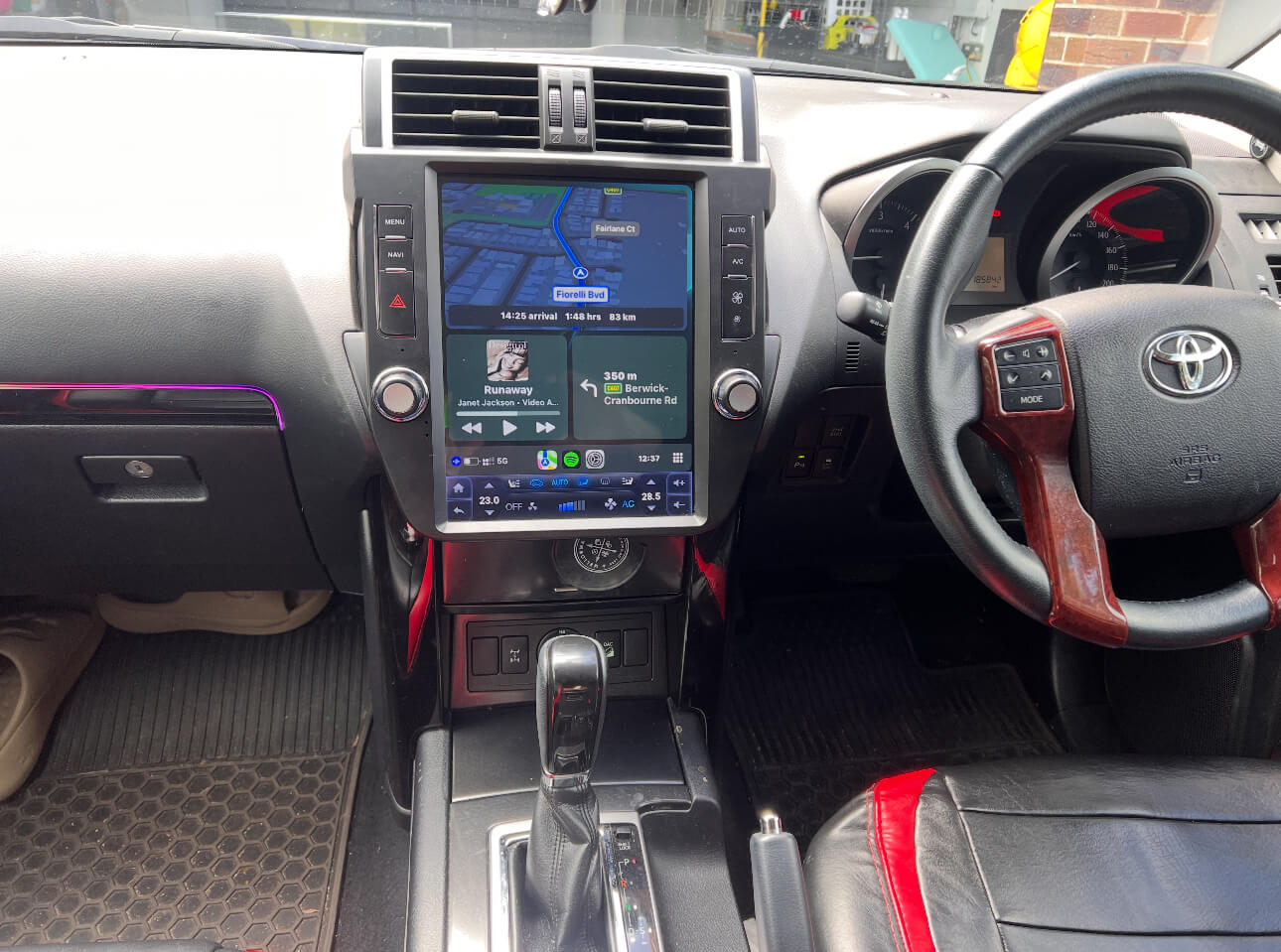 Toyota Prado 150 14-18 12.1" Vertical Screen GPS Wireless Apple CarPlay Android Auto Stereo