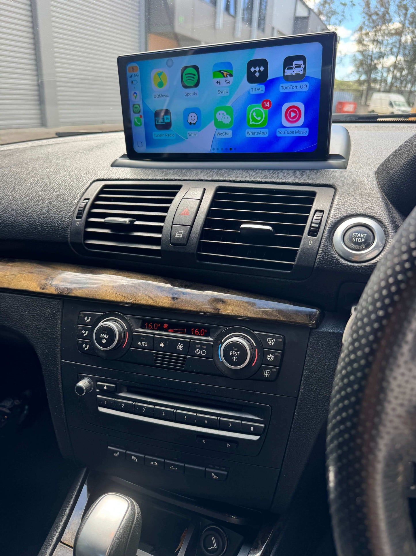 BMW 1 Series (E81/E82/E87/E88) 2004-2013 10.25 inch GPS wireless CarPlay Android Auto stereo