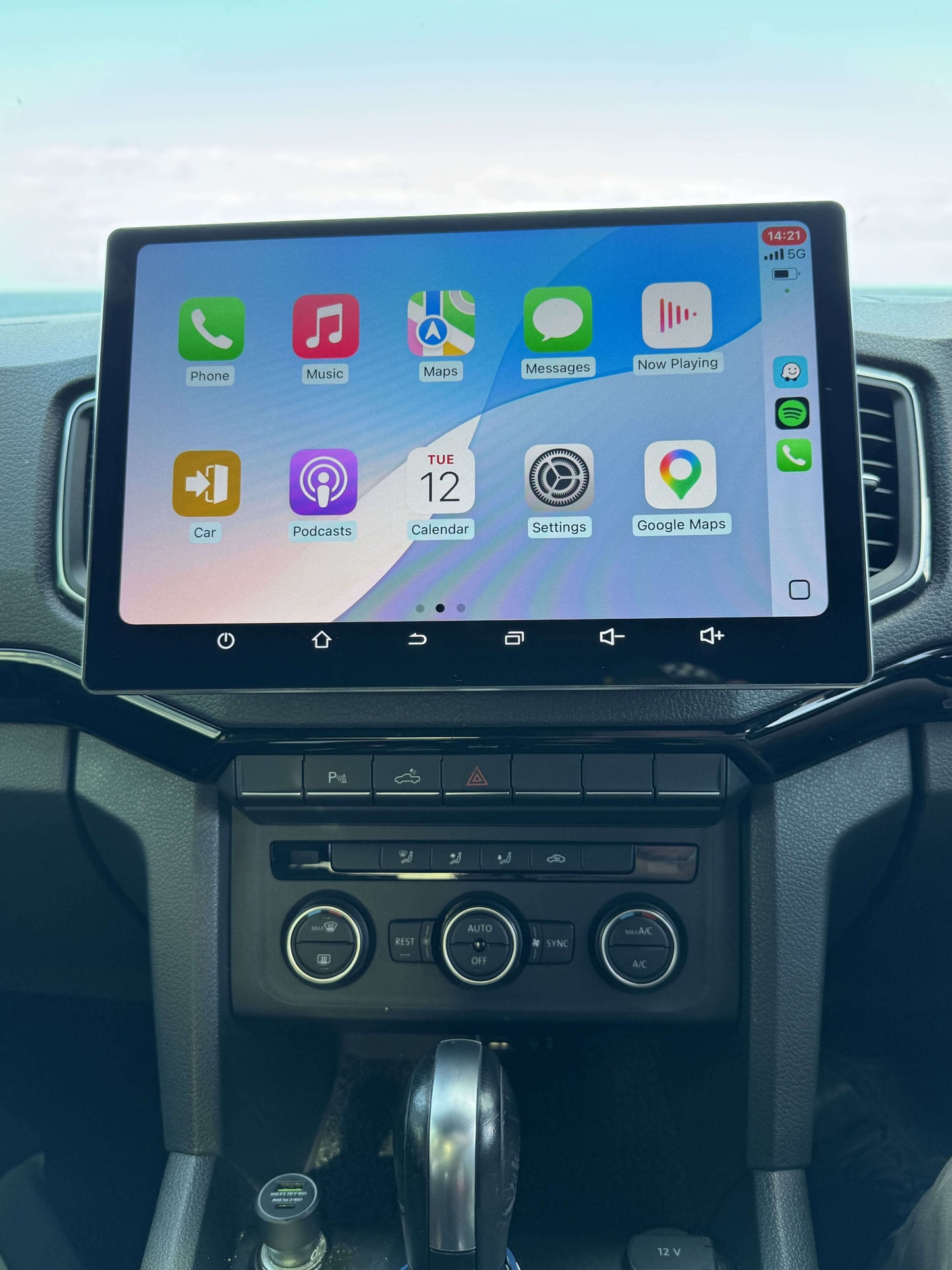 Volkswagen VW Amarok 2017-2022 13.3" stereo Wireless Apple CarPlay Android Auto 4x4
