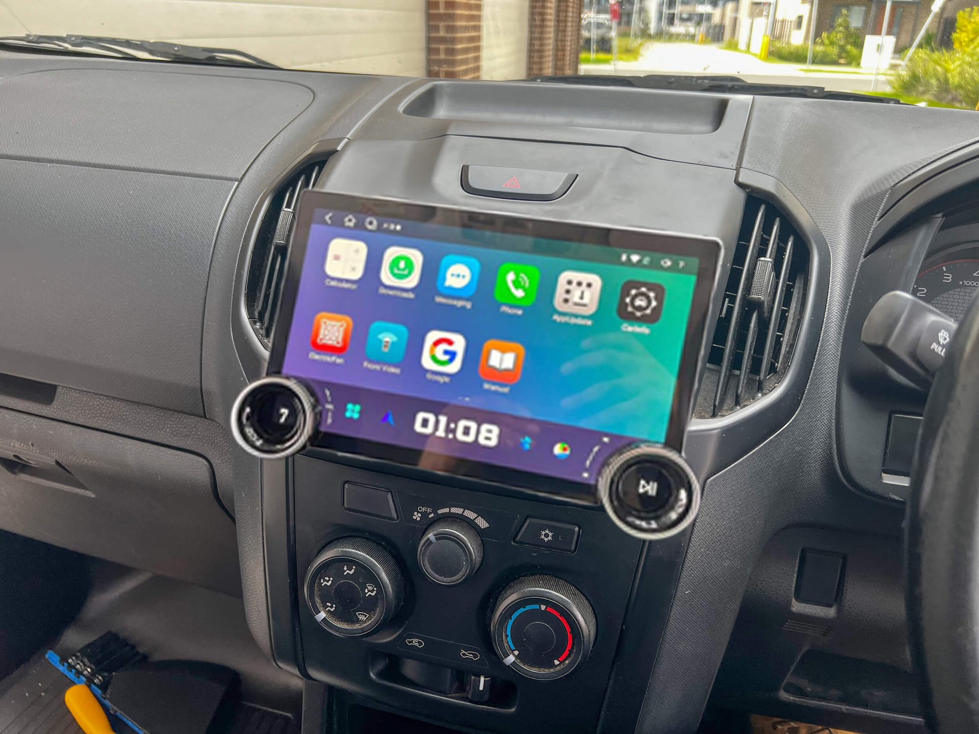 Isuzu MUX 2012-2020 GPS 10.1" touchscreen Wireless CarPlay Android Auto stereo with Dual Knob Control
