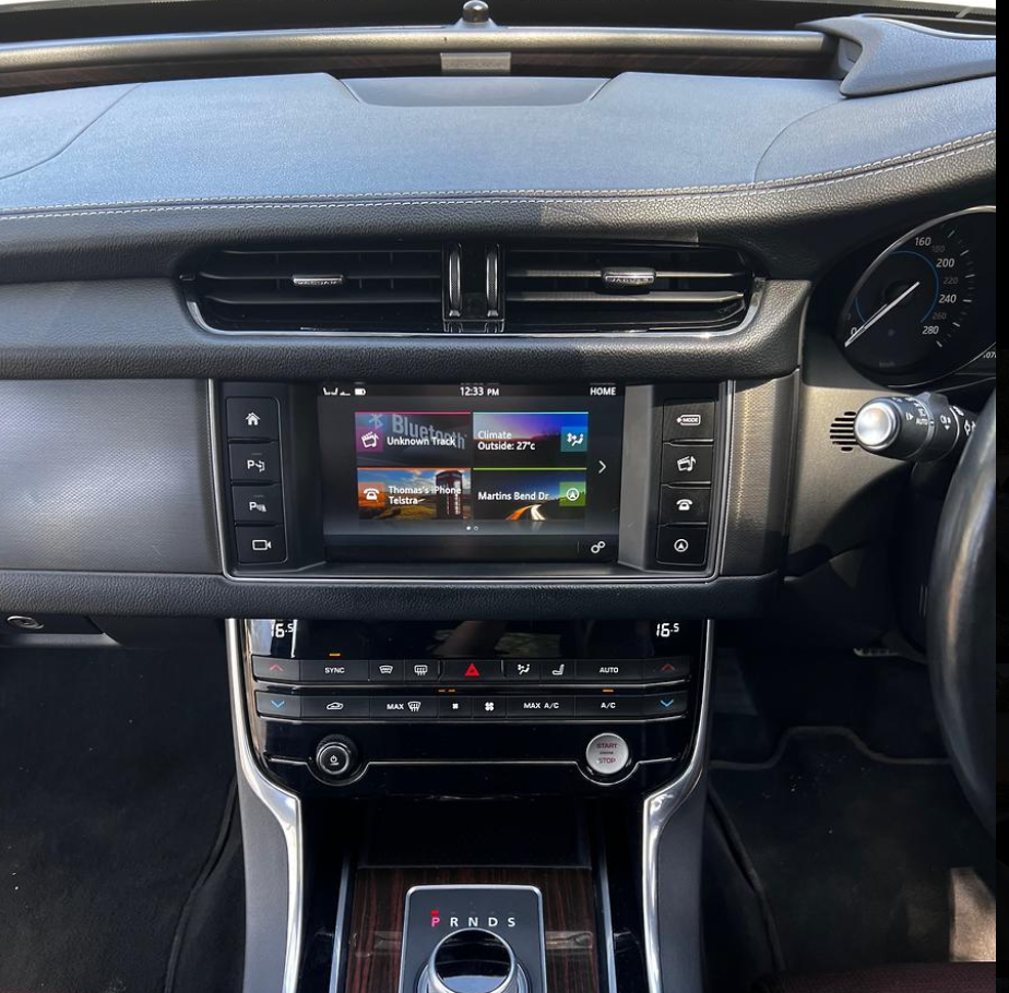 Jaguar XF 2015-2019 Add Wireless CarPlay & Android Auto Interface Module