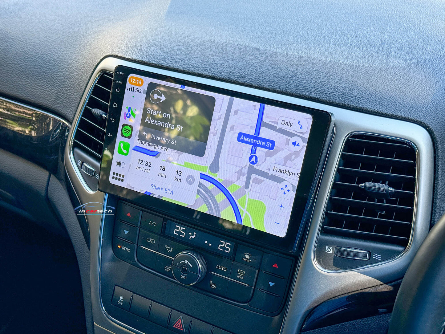 Jeep Grand Cherokee 2011-2013 Wireless Apple CarPlay Android Auto Bluetooth Radio upgrade
