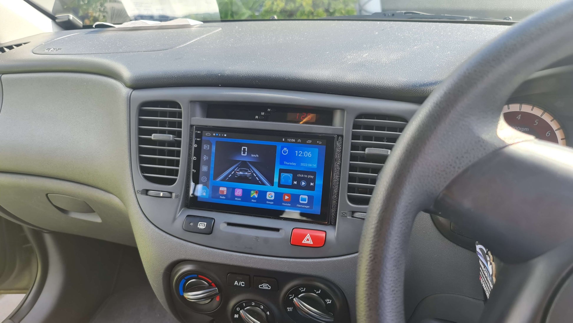 Kia Rio 2005-2011 Wireless Apple CarPlay Android Auto GPS Bluetooth Stereo Radio