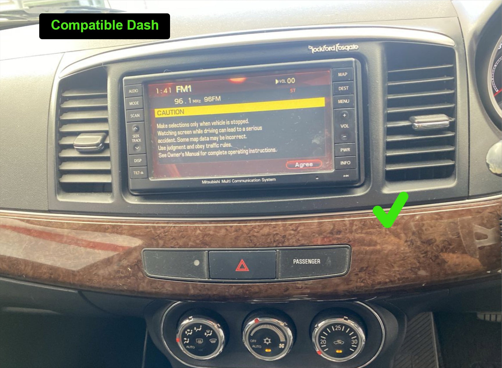 Mitsubishi Lancer 2007-2017 stereo facia 9 inch android  Double din 2 din fascia frame surround
