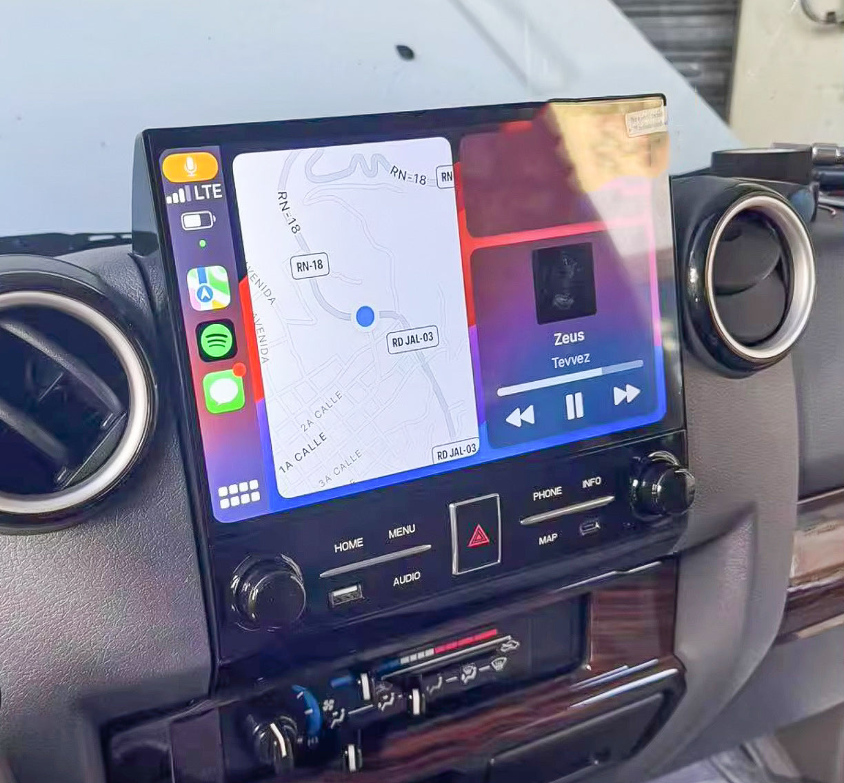 Toyota Landcruiser LC 70 76 78 79 Series 11.6" Tesla Style Screen GPS Wireless CarPlay Android auto