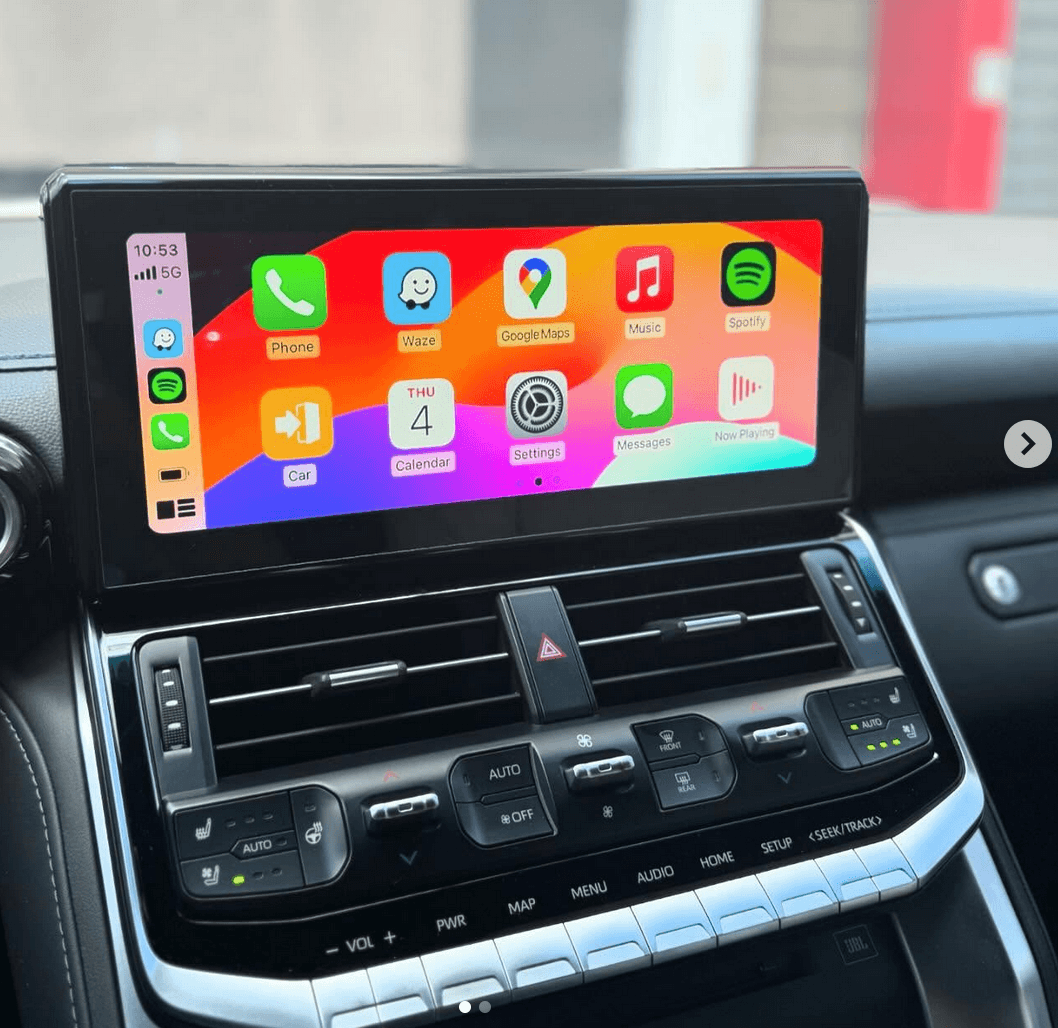 Toyota Land Cruiser 300 (2021 - 2024) Full Screen Wireless & Wired Apple CarPlay & Android Auto Integration 