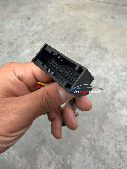 Volkswagen VW reverse camera adaptor 26 pins