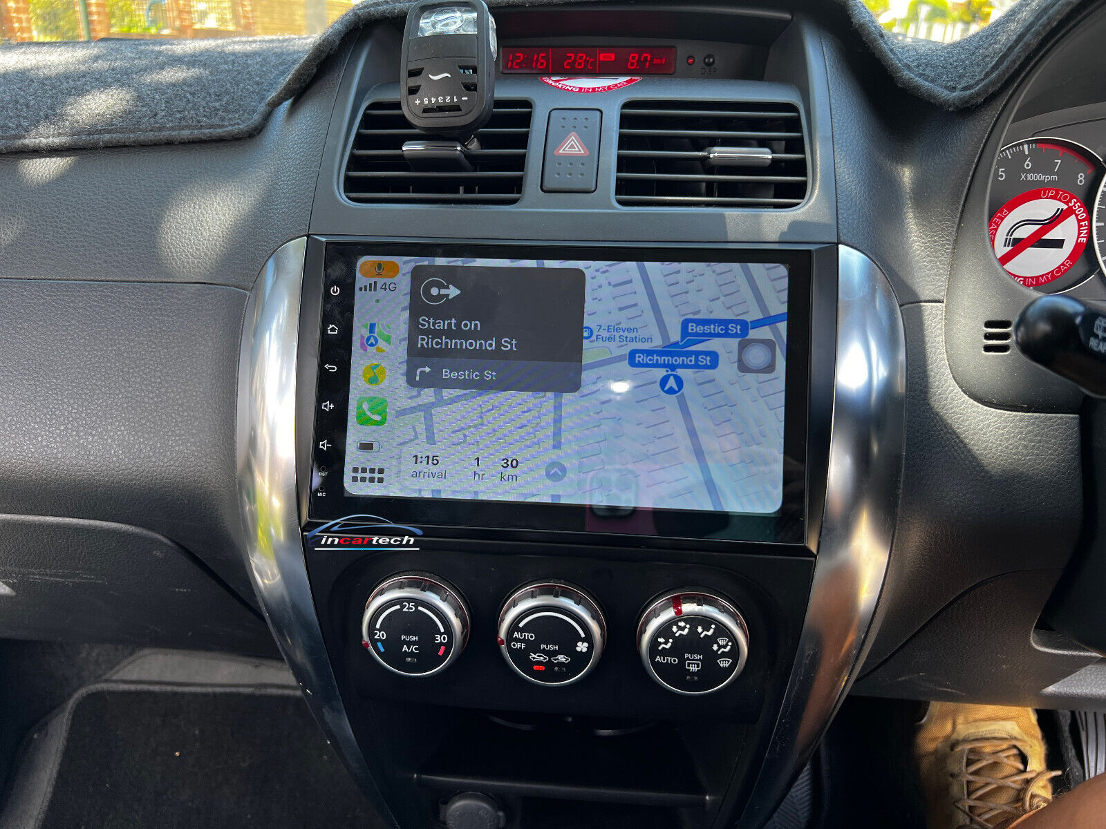 Suzuki SX4 07-14 Wireless Apple CarPlay GPS Radio Bluetooth stereo Android Auto,  Suzuki SX4 07-14 head unit upgrade Suzuki SX4 07-14  head unit replacement for Suzuki SX4 07-14 upgrade, Suzuki SX4 07-14 stereo upgrade suit both manual and digital air condition control, provides installation. Upgrade to the Latest Wireless Apple Carplay Android Auto