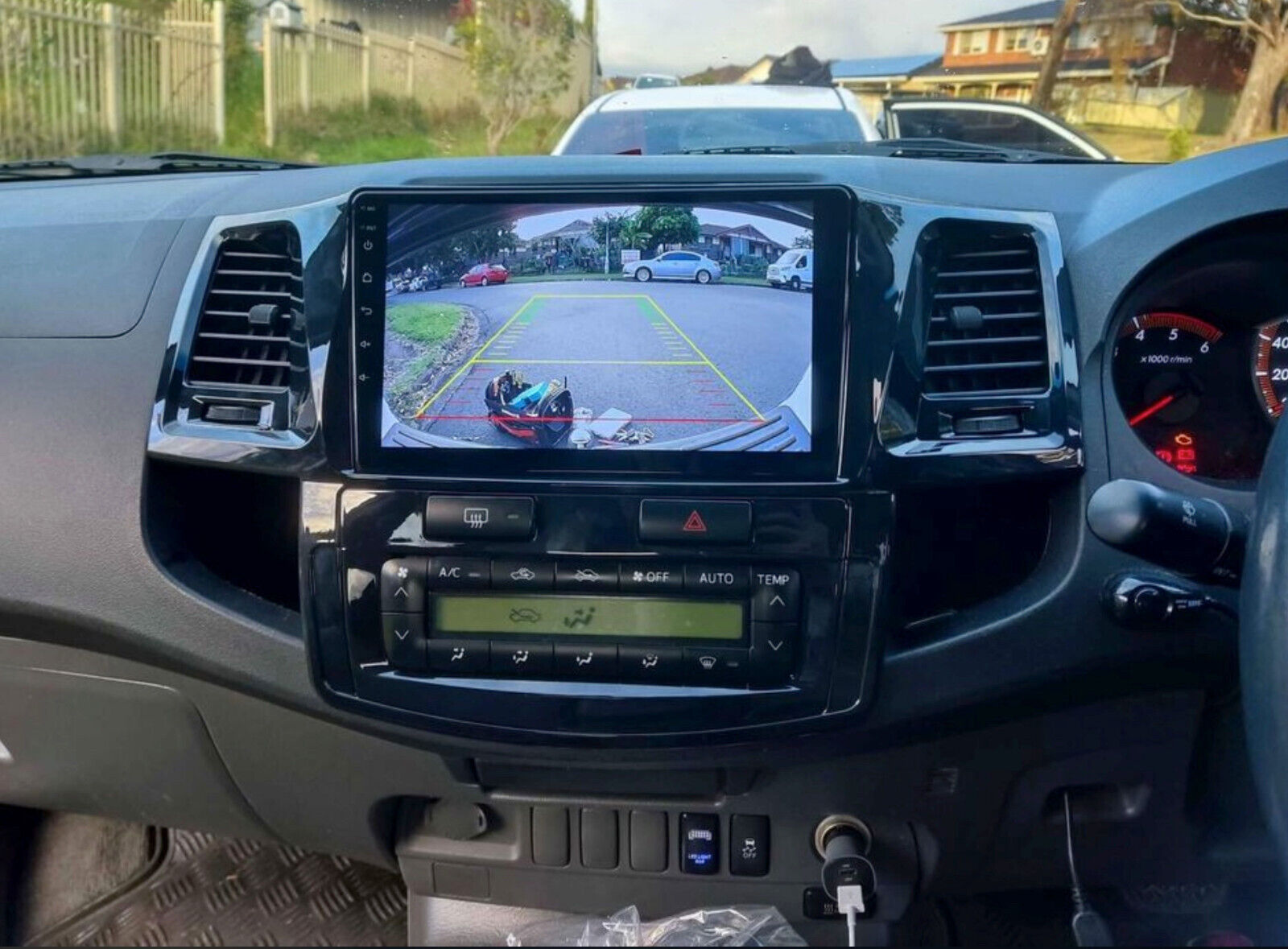 Toyota Hilux 05-16 Workmate SR5 GPS Wireless Apple CarPlay Stereo GPS camera,  Toyota Hilux 05-16 Workmate SR5 head unit upgrade for Toyota Hilux 05-16 Workmate SR5 , head unit replacement for Toyota Hilux 05-16 Workmate SR5 upgrade, Toyota Hilux 05-16 Workmate SR5 stereo upgrade suit both manual and digital air condition control, provides installation. Upgrade to the Latest Wireless Apple CarPlay Android Auto