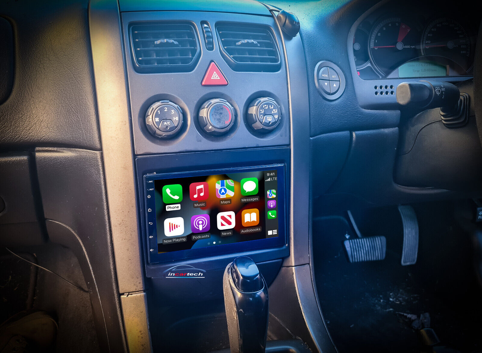 Holden Monaro 03-05 V2 VZ GPS Bluetooth USB Apple CarPlay Android Stereo Radio, for en Monaro 03-05 V2 VZ, head unit upgrade for Holen Monaro 03-05 V2 VZ, Holden Monaro 03-05 V2 VZ head unit replacement for Holden Monaro 03-05 V2 VZ, Holden Monaro 03-05 V2 VZ head unit upgrade, for Holden Monaro 03-05 V2 VZ stereo upgrade suit both manual and digital air condition control, provides installation. Upgrade to the Lastest Wireless Apple CarPlay Android Auto