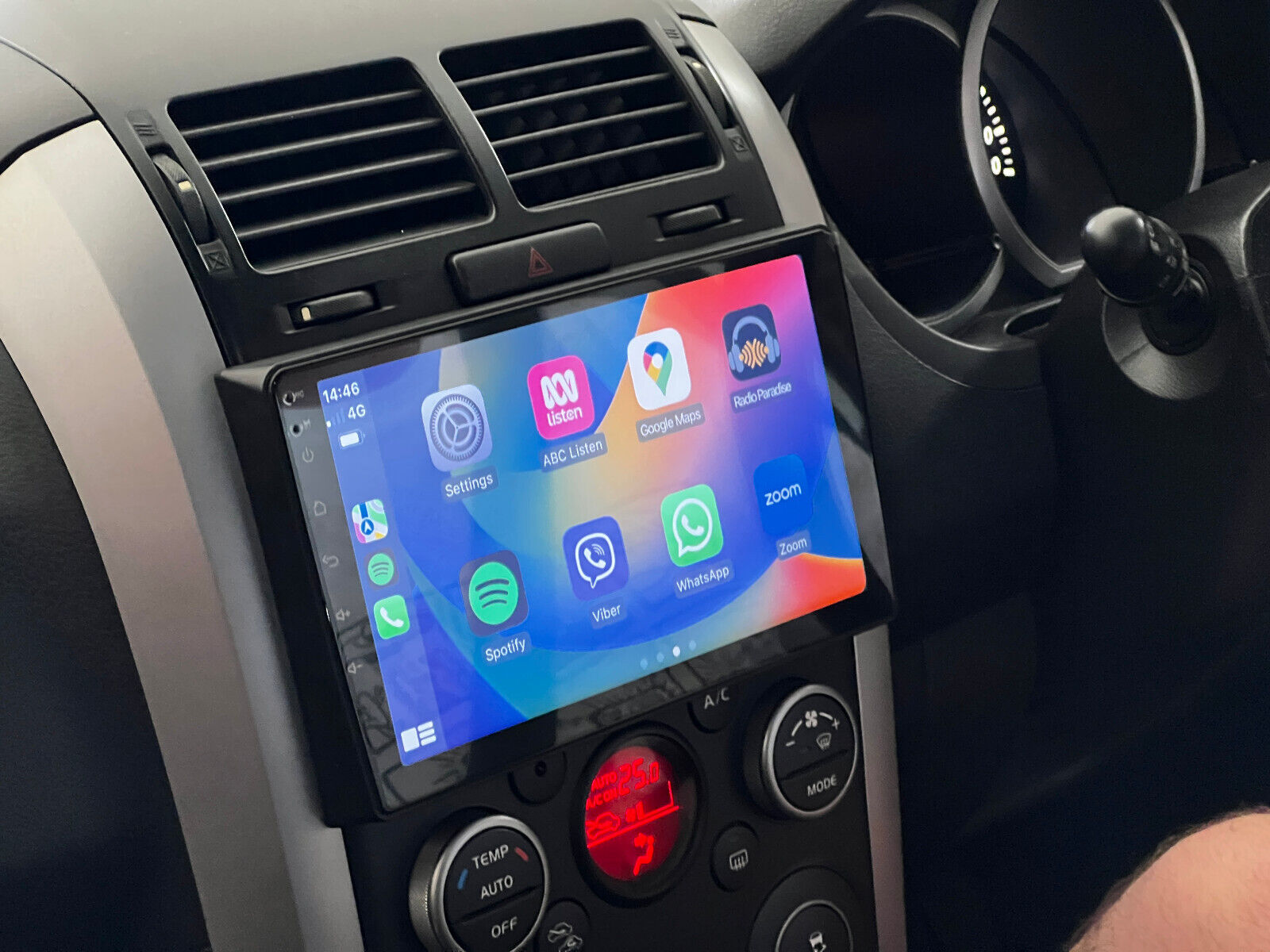Suzuki Grand Vitara 05-17 Wireless Apple CarPlay GPS Radio Bluetooth stereo accessories,  Suzuki Grand Vitara 05-17 head unit upgrade for Suzuki Grand Vitara 05-17, head unit replacement for Suzuki Grand Vitara 05-17 head unit upgrade, Suzuki Grand Vitara 05-17 stereo upgrade suit both manual and digital air condition control, provides installation. Upgrade to the Latest Wireless Apple CarPlay Android Auto