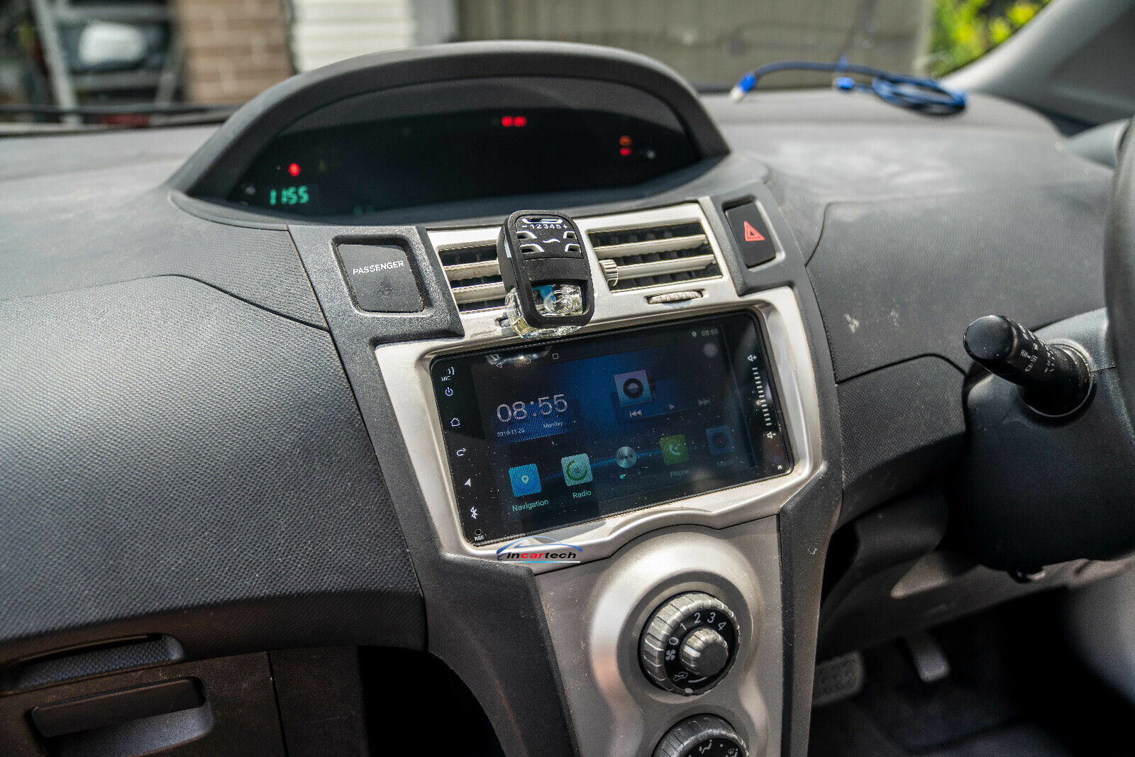 Fit Toyota Yaris 05-13 Apple CarPlay Andriod Auto GPS Bluetooth Stereo Radio USB, Toyota Yaris 05-13 head unit upgrade for Toyota Yaris 05-13 head unit replacement for Toyota Yaris 05-13 upgrade, Toyota Yaris 05-13 stereo upgrade suit both manual and digital air condition control, provides installation. Upgrade to the Latest Wireless Apple Carplay Android Auto